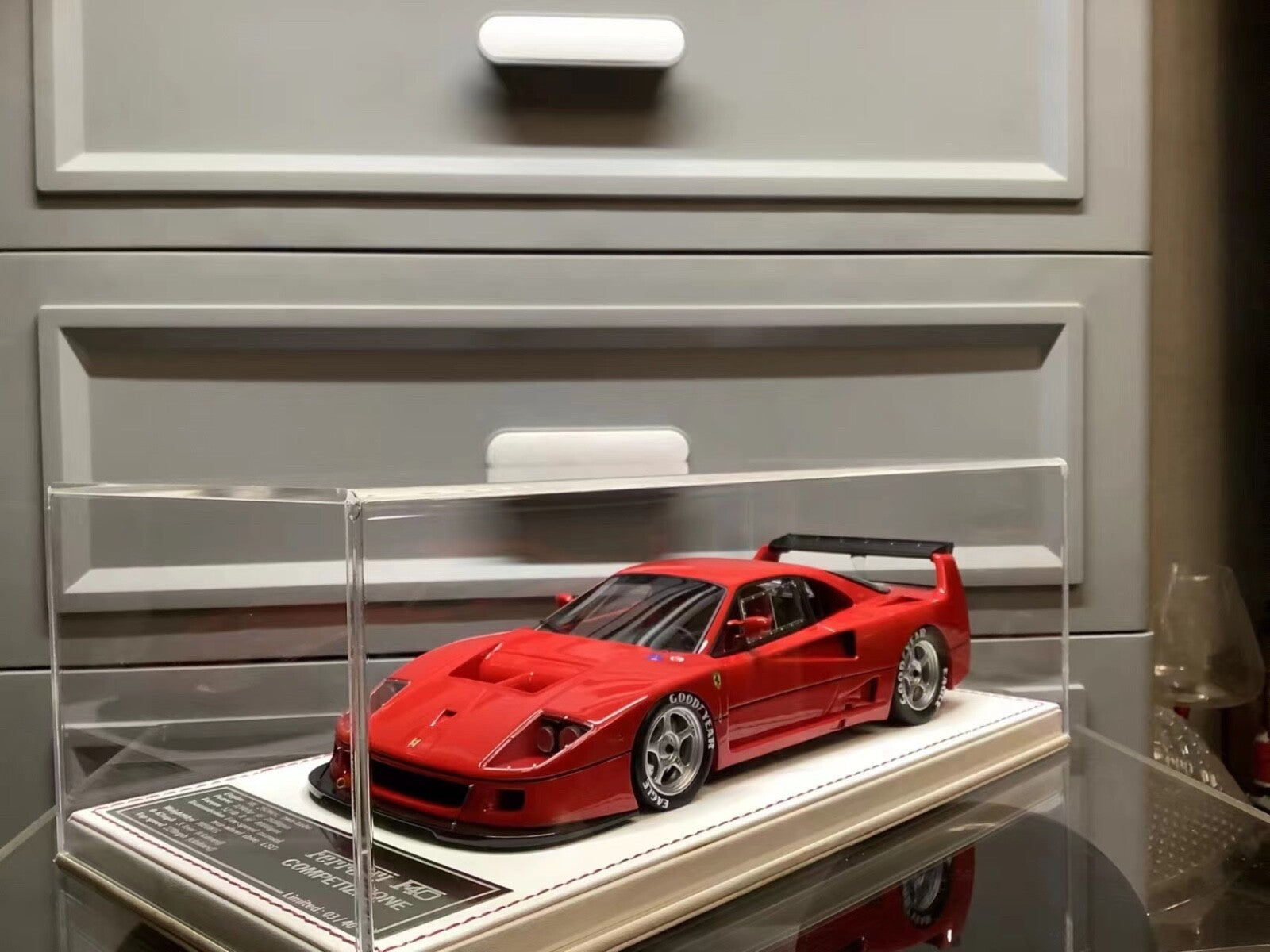 Ferrari F40 LBWK (Rosso Corsa/ Chrome Rims) [Davis & Giovanni] 1/18 sc ...
