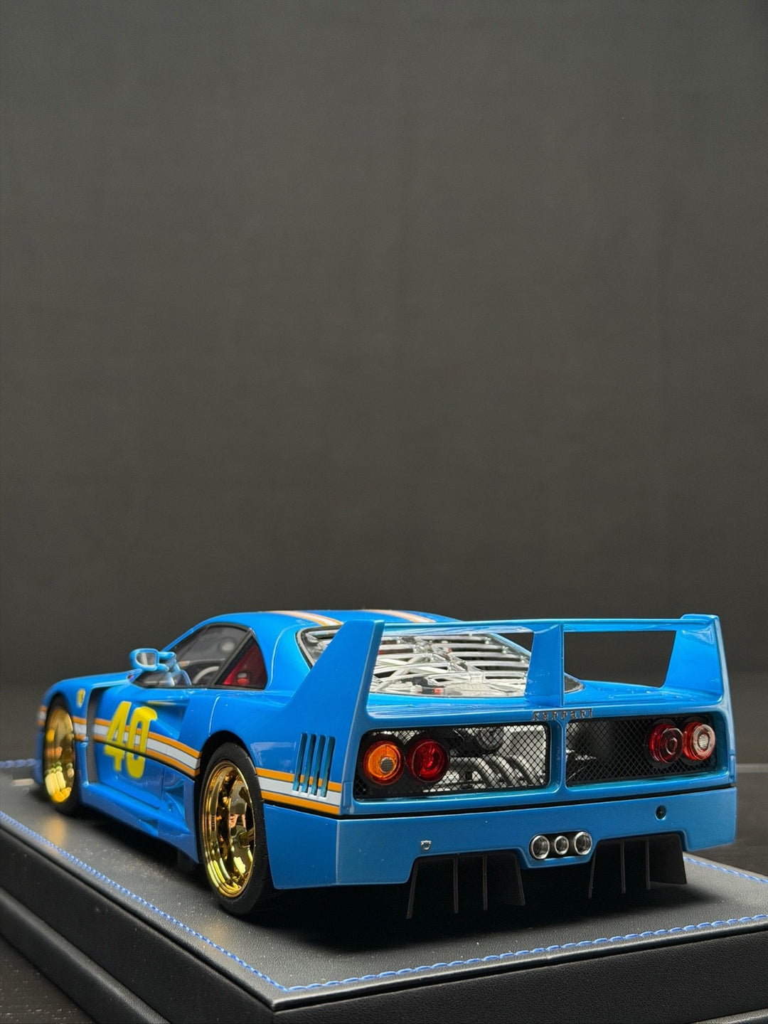 Ferrari F40 (Blue) [DIECAST SHOW] 1:18 scale