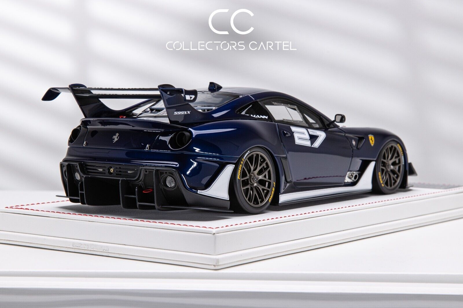 Ferrari 599XX EVO (Blue/White 27) [Davis & Giovanni] 1/18 scale