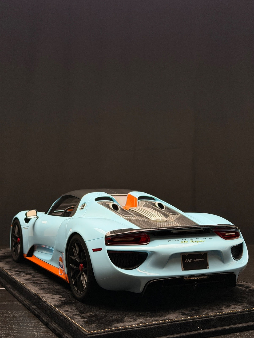 Porsche 918 Spyder (Gulf Blue Livery) [H&H] 1:8 scale