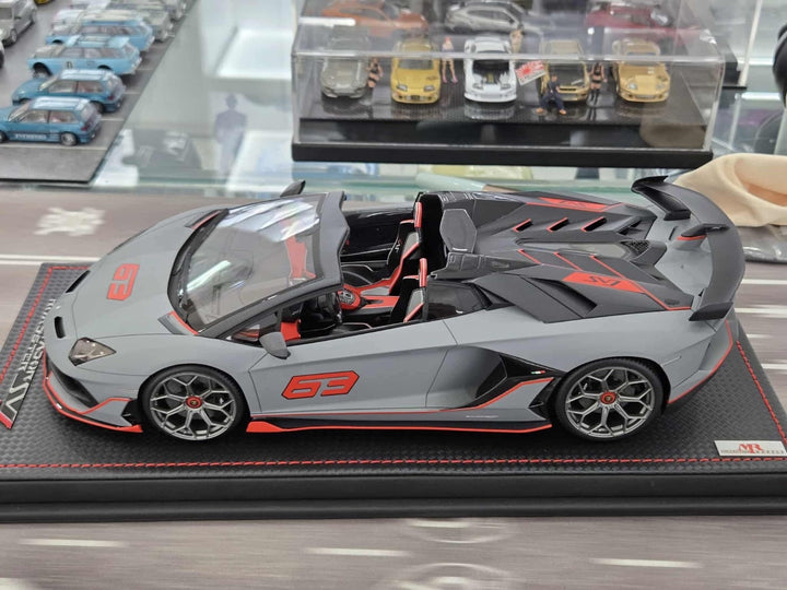 Lamborghini Aventador SVJ Roadster (Matte Gray/ #63) [MR Collection] 1/18 scale