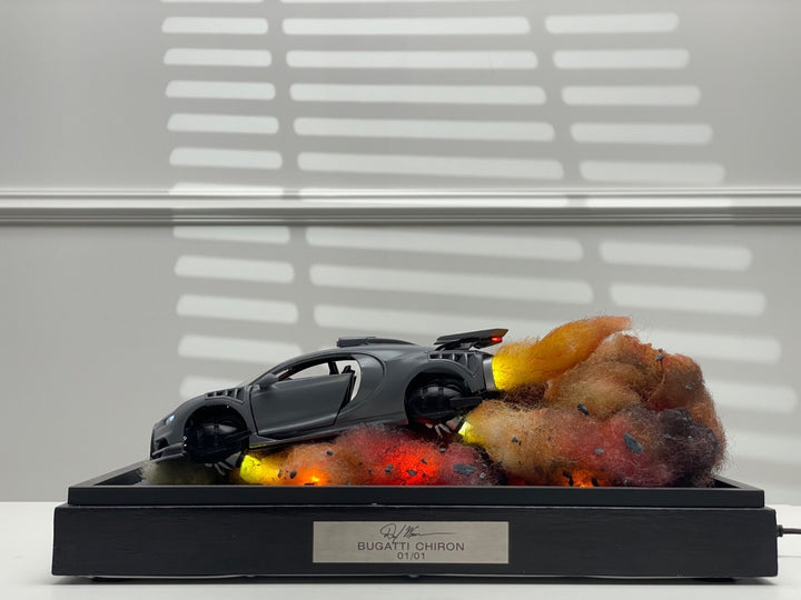 Bugatti Chiron Diorama with Lights [1:24 scale]