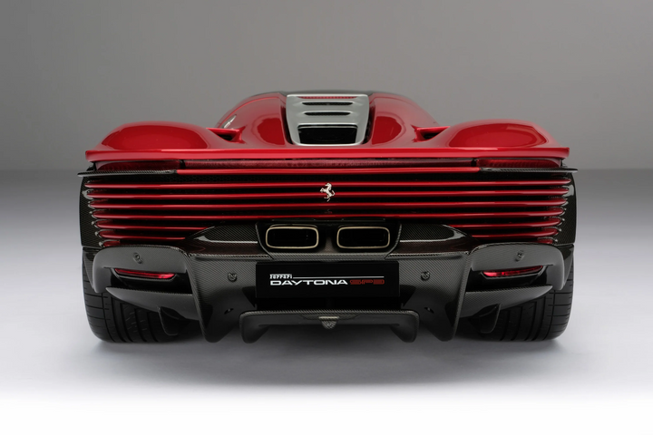 FERRARI DAYTONA SP3 (2022) [Fully opening] By: Amalgam 1:8 scale