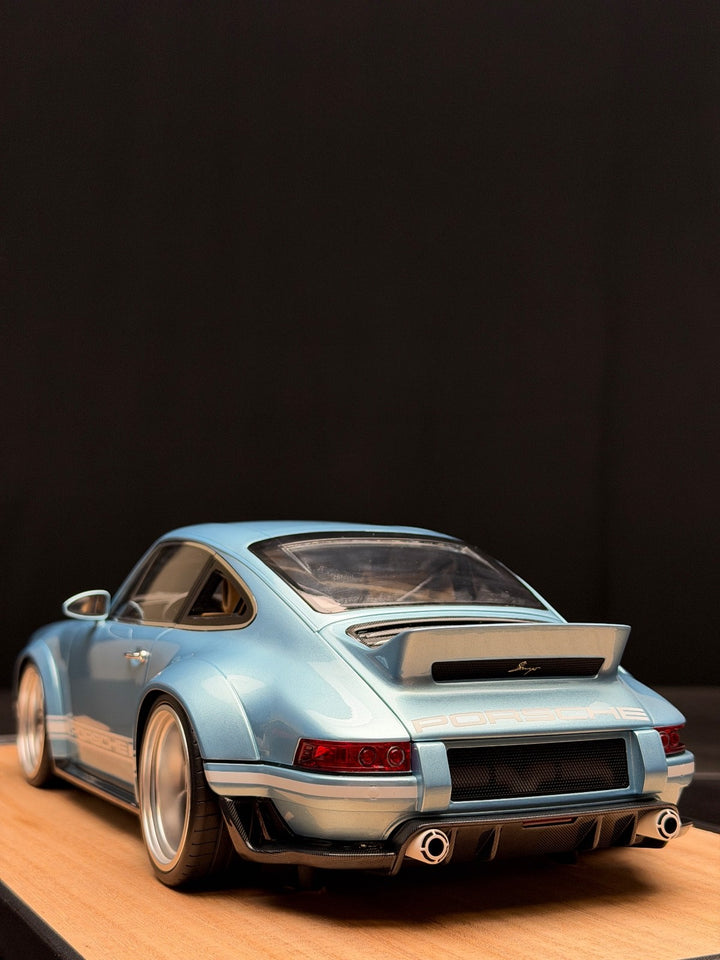 Porsche 911 Singer DLS (Ice Blue) [IVY Model] 1:12 scale