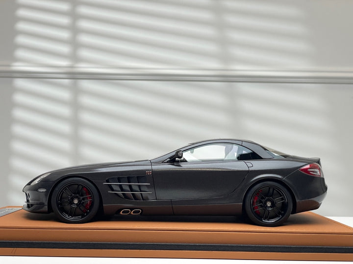 Mercedes-Benz SLR Mclaren 722 Edition (Carbon Fiber)[Ivy Merit Model] 1/18 scale