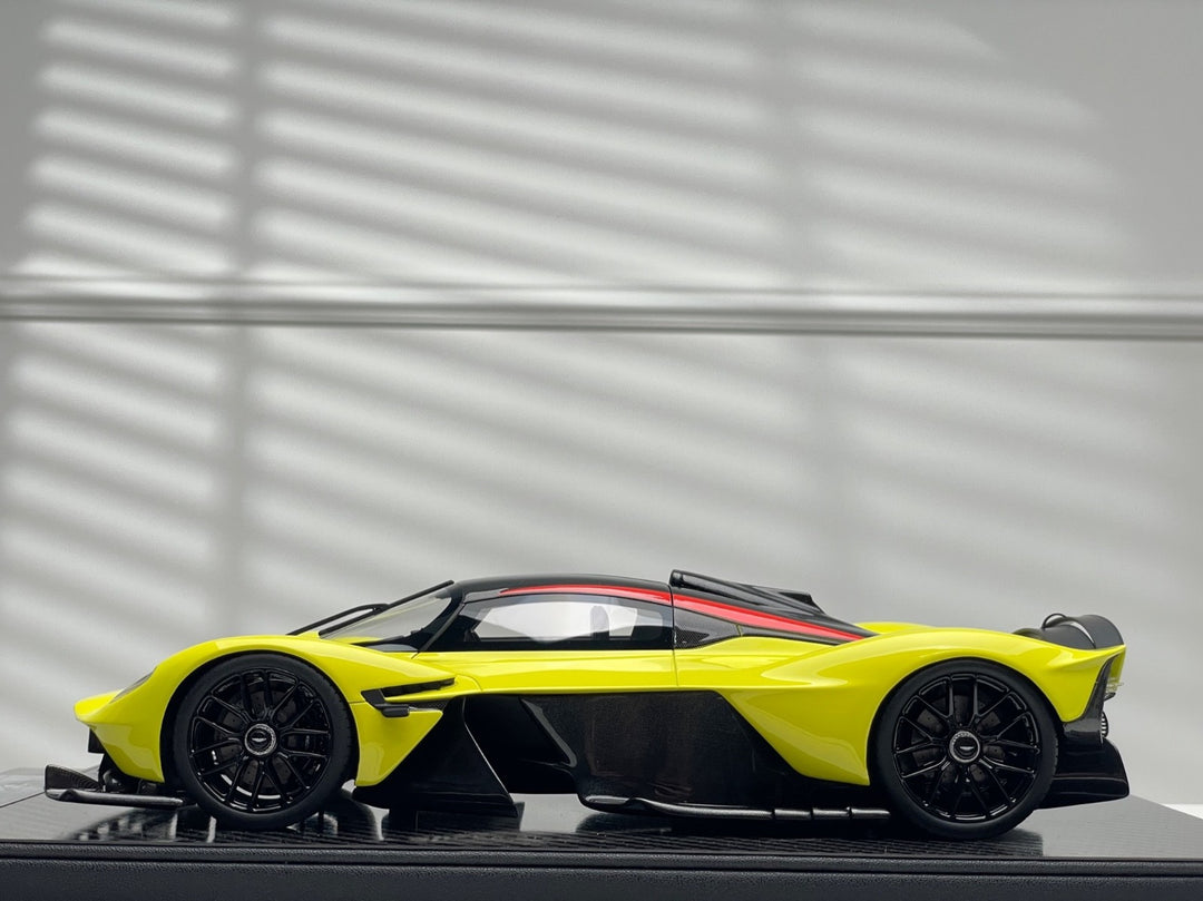 Aston Martin Valkyrie (Yellow) [FrontiArt] 1/18 scale