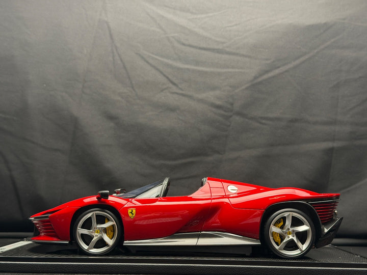 Ferrari Daytona SP3 (Rosso Corsa) [BBR] 1:12 scale
