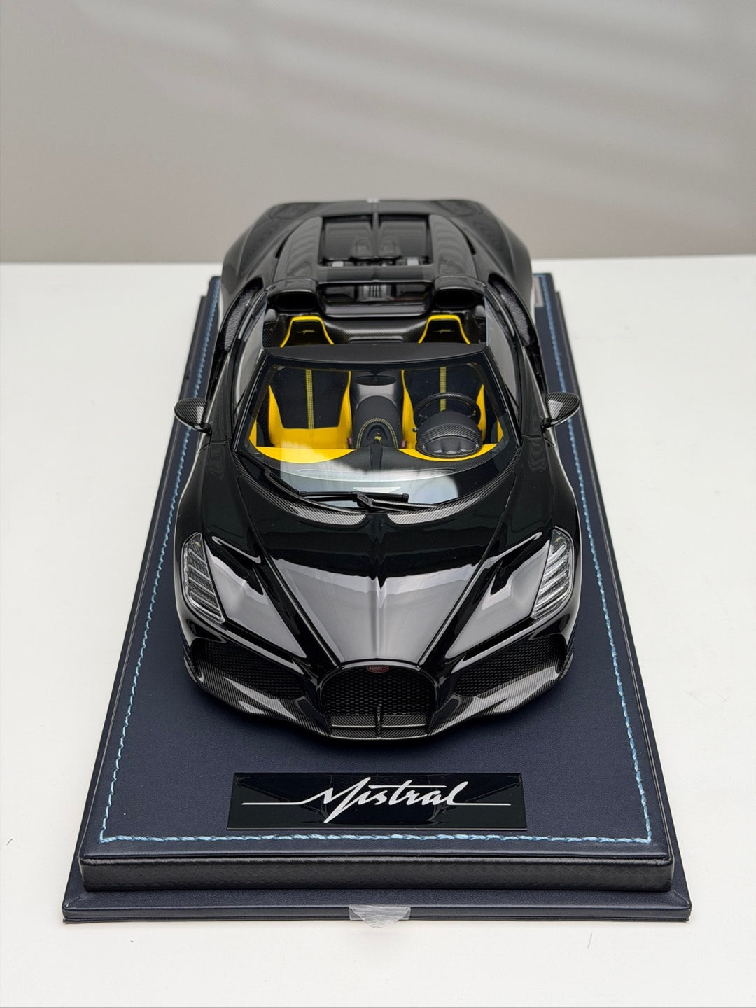 Bugatti Mistral (Black) [MR Collection] 1/18 scale