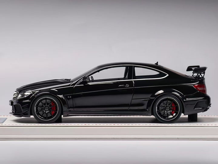 Mercedes-Benz AMG C63 Black Series (Black) [Vehicle Art] 1/18 scale