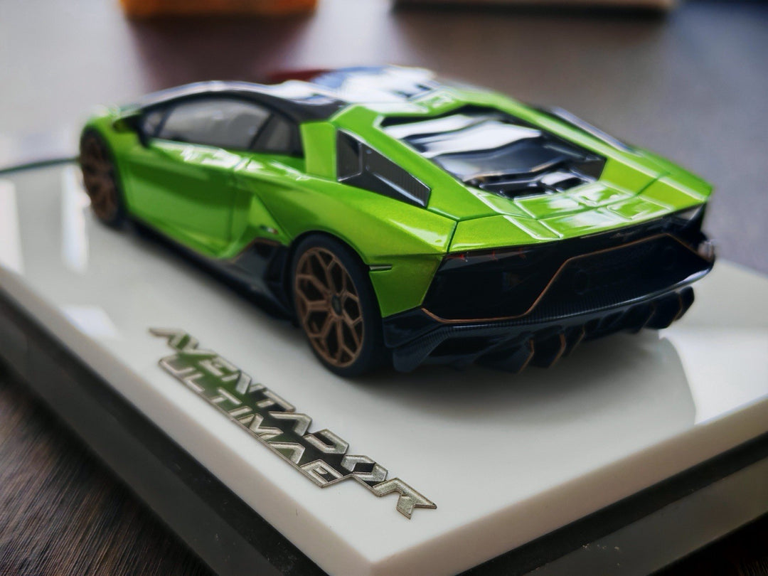Lamborghini Aventador Ultimae (Giallo Verde Pearl)[Make Up AXELLWORKS]1:43 scale