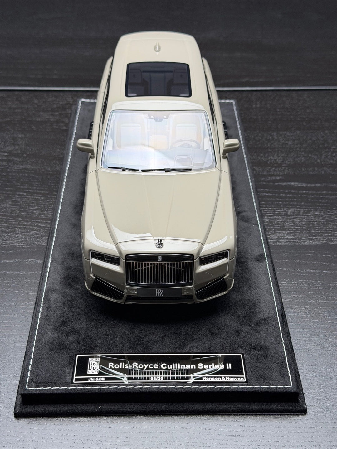 Rolls-Royce Cullinan Series II (Gray) [H&H] 1/18 scale