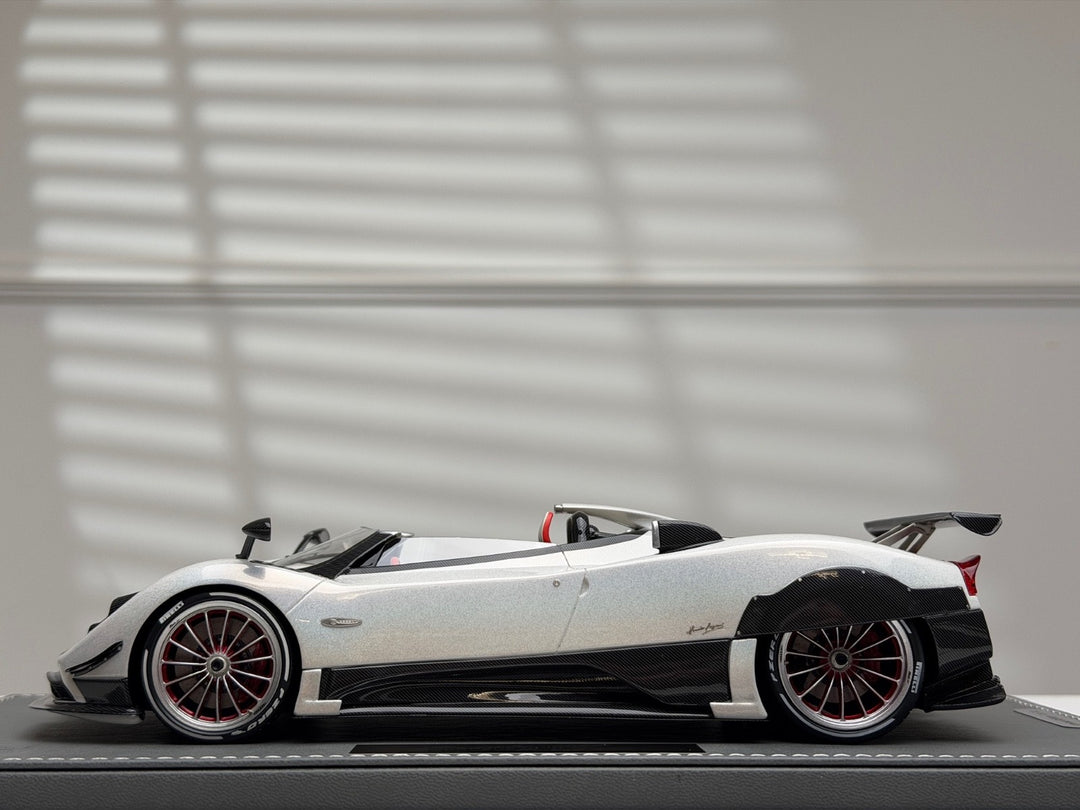 Pagani Zonda HP Barchetta (Metallic Pearl White) [BBR] 1:18 scale