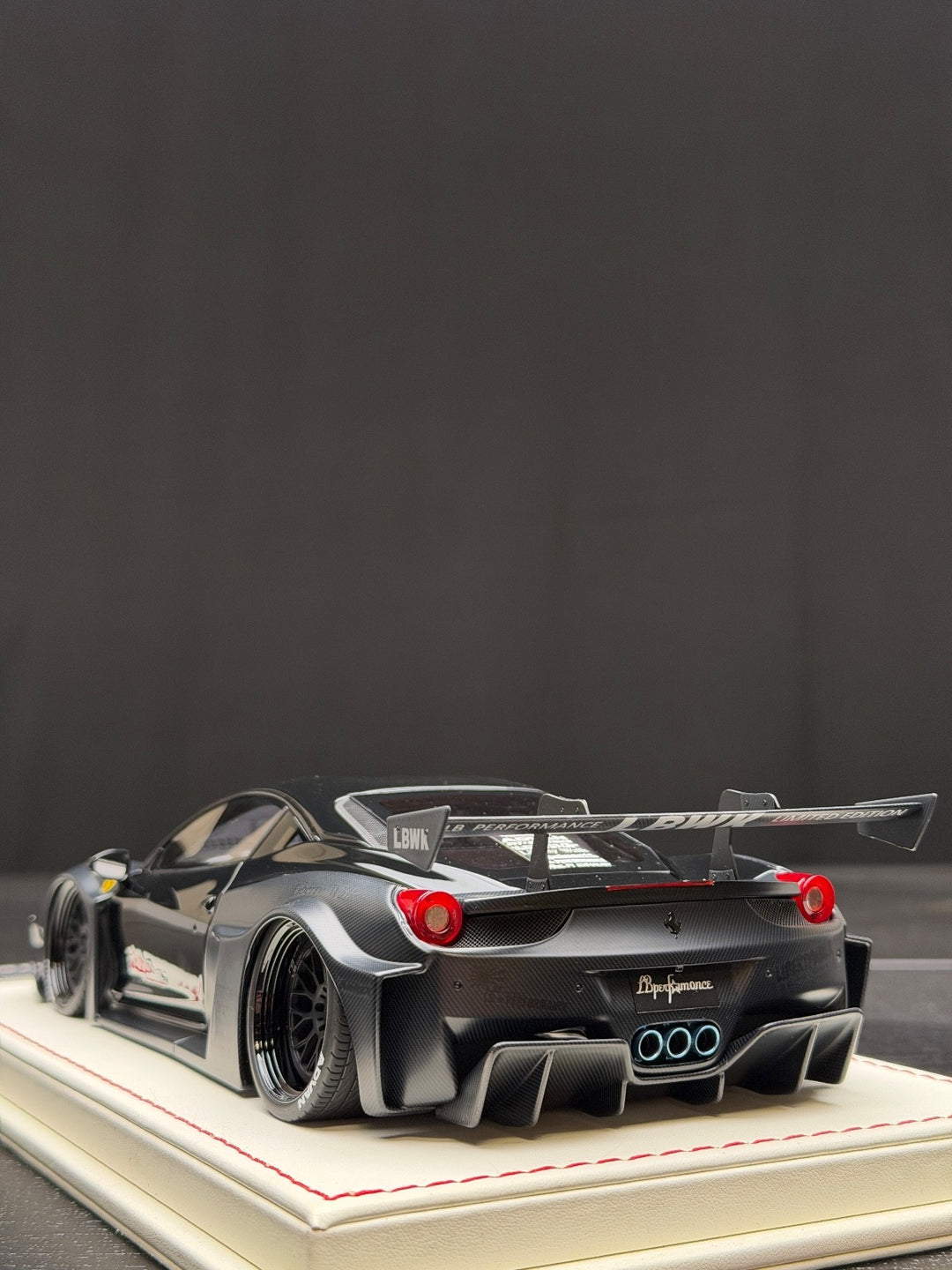 Ferrari 458 GT LBWK (Matte Black) [Davis & Giovanni] 1/18 scale