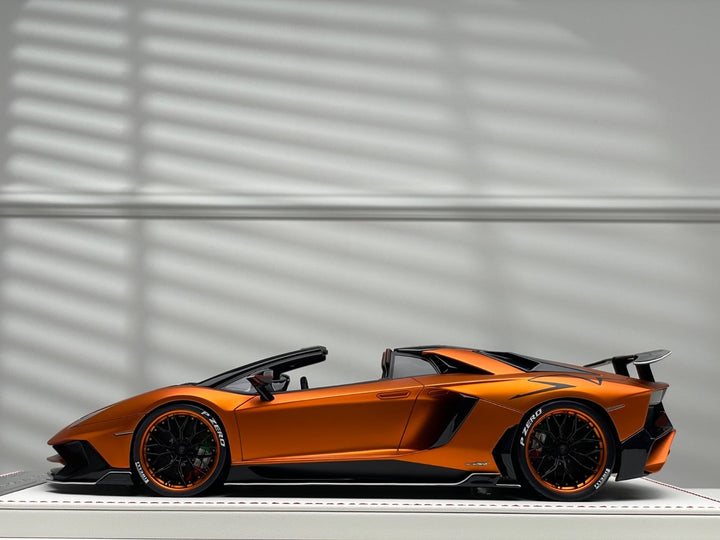 Lamborghini Aventador SV Roadster LBWK (Orange) [Davis & Giovanni] 1/18 scale