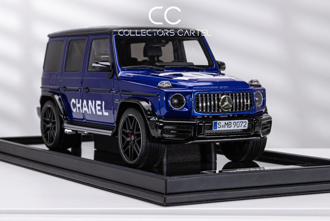 Mercedes-Benz AMG G63 (Chanel hand painted by AMANO) [Motorhelix] 1/18 scale