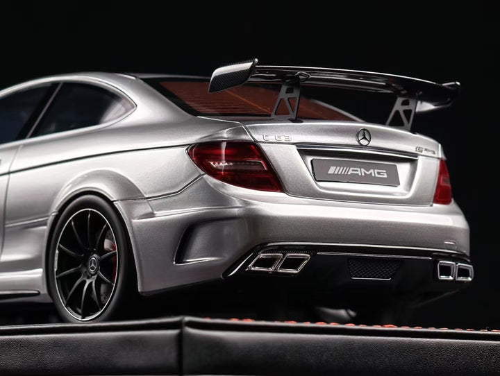 Mercedes-Benz AMG C63 Black Series (Silver) [Vehicle Art] 1/18 scale