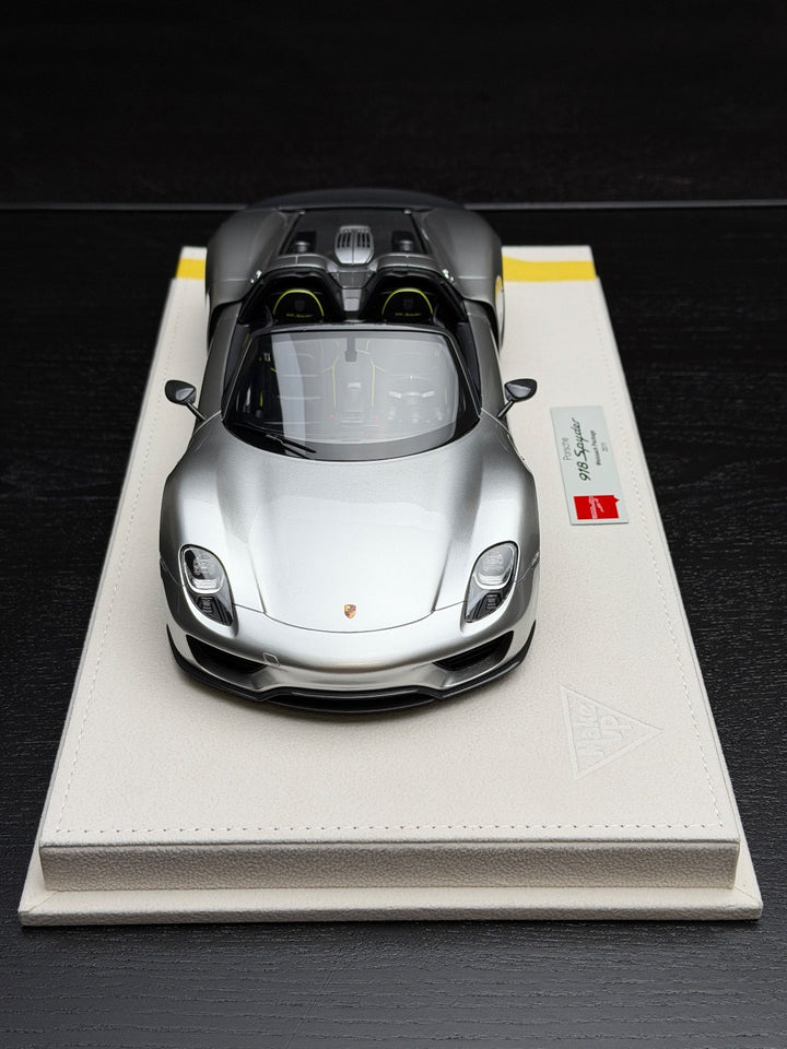 Porsche 918 Spyder Weissach (Silver) [MakeUp Eidolon] 1/18 scale
