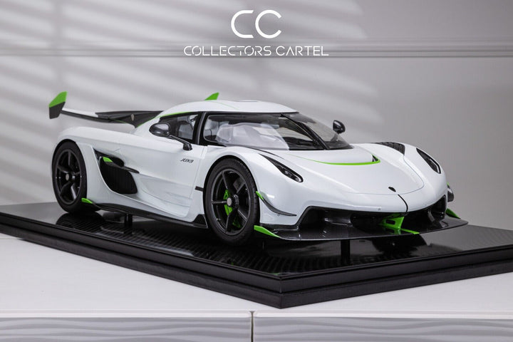 Koenigsegg Jesko (White w/ Neon Green Accents) [FrontiArt] 1:8 scale