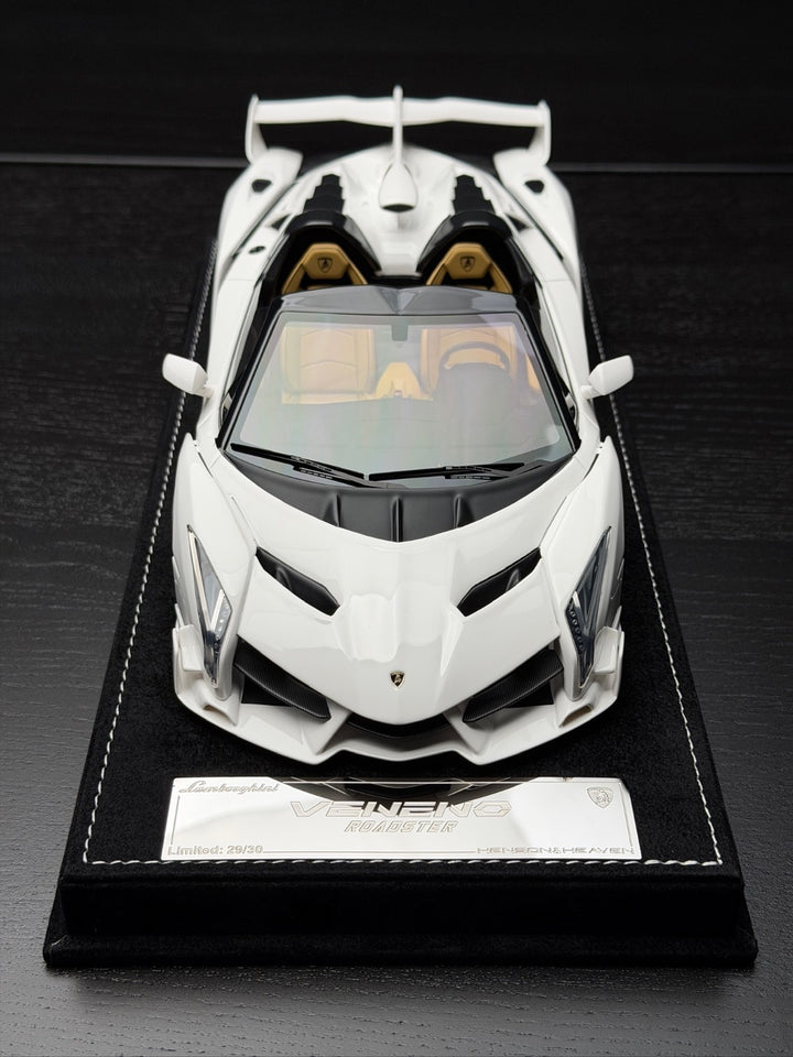 Lamborghini Veneno Roadster (White) [Henson&Heaven] 1/18 scale