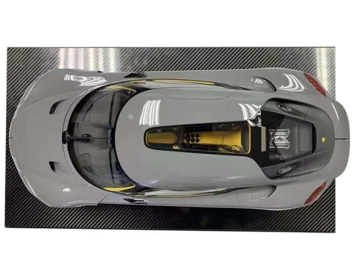 Koenigsegg Gemera (Gray) [FrontiArt] 1:8 scale