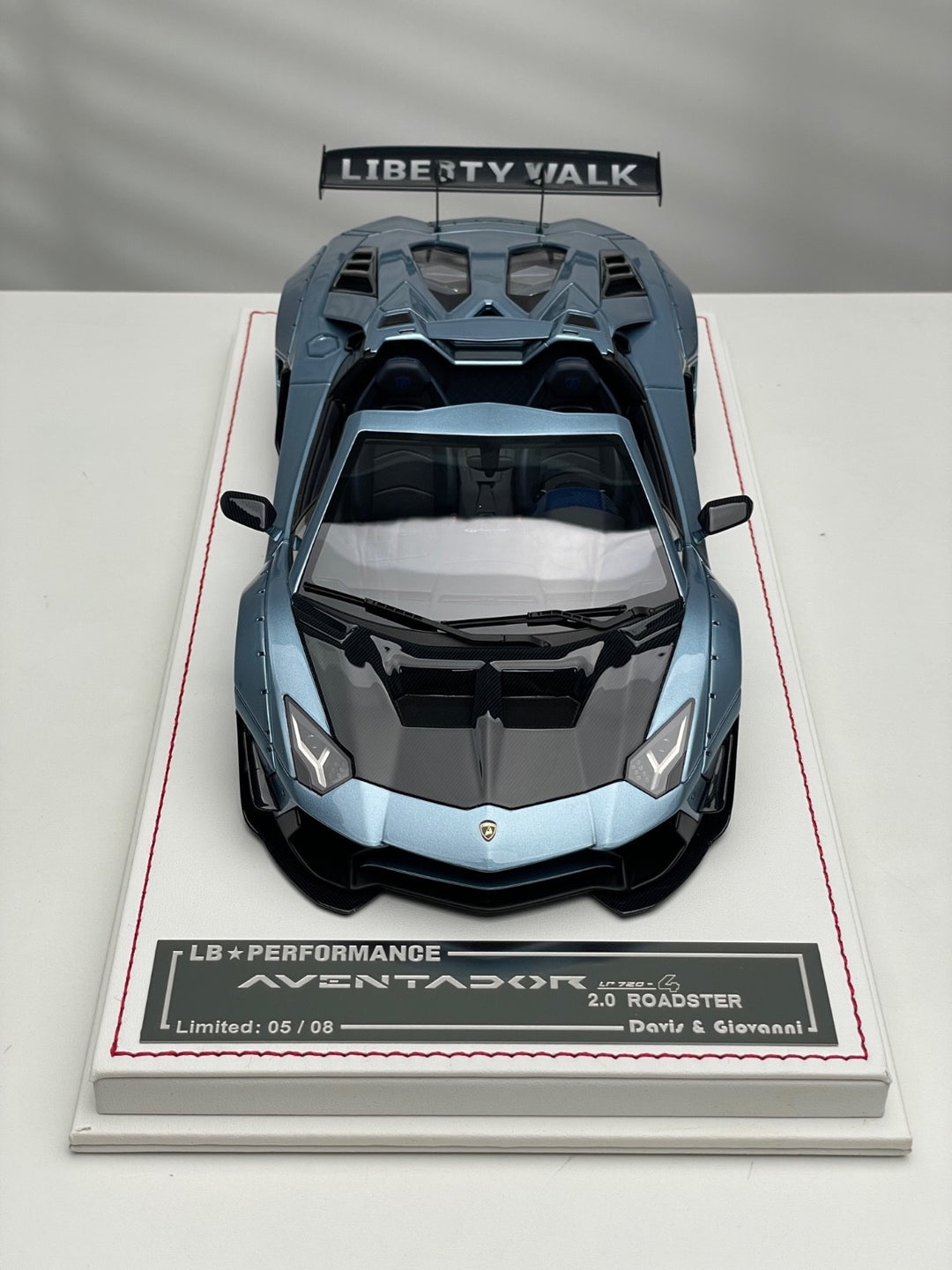 Lamborghini Aventador 2.0 Roadster LBWK (Ice Blue) [Davis & Giovanni] 1/18 scale