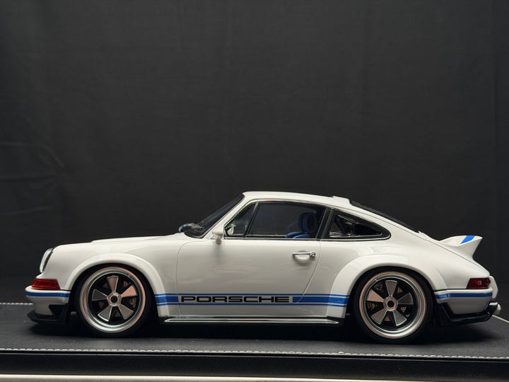 Porsche 911 Singer DLS (White/ Blue Stripe) [IVY Model] 1:12 scale