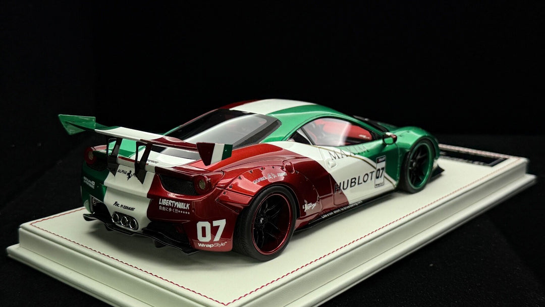 Ferrari 458 Italia LBWK (Italy Flag Racing Livery)[Davis & Giovanni] 1:18 1 OF 1