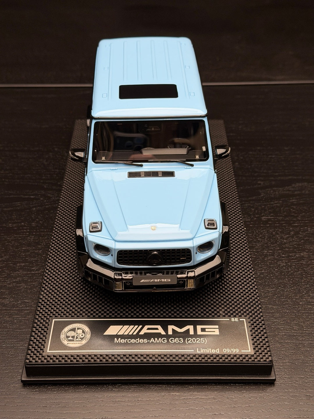 Mercedes-AMG G63 (China Blue) [Dino Model] 1/18 scale