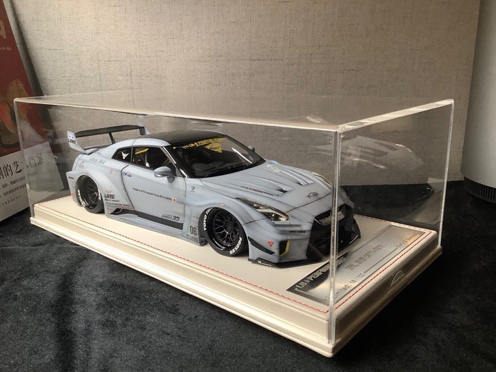 2 Cars Nissan ZFPorsche 997 Turbo LBWK (Matt Gray) [Davis & Giovanni] 1/18 scale