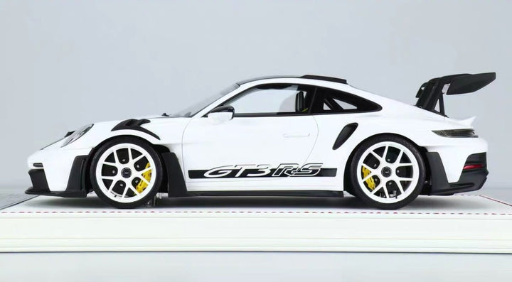 Porsche 911 GT3RS (Gloss White) [Davis & Giovanni] 1:18 scale
