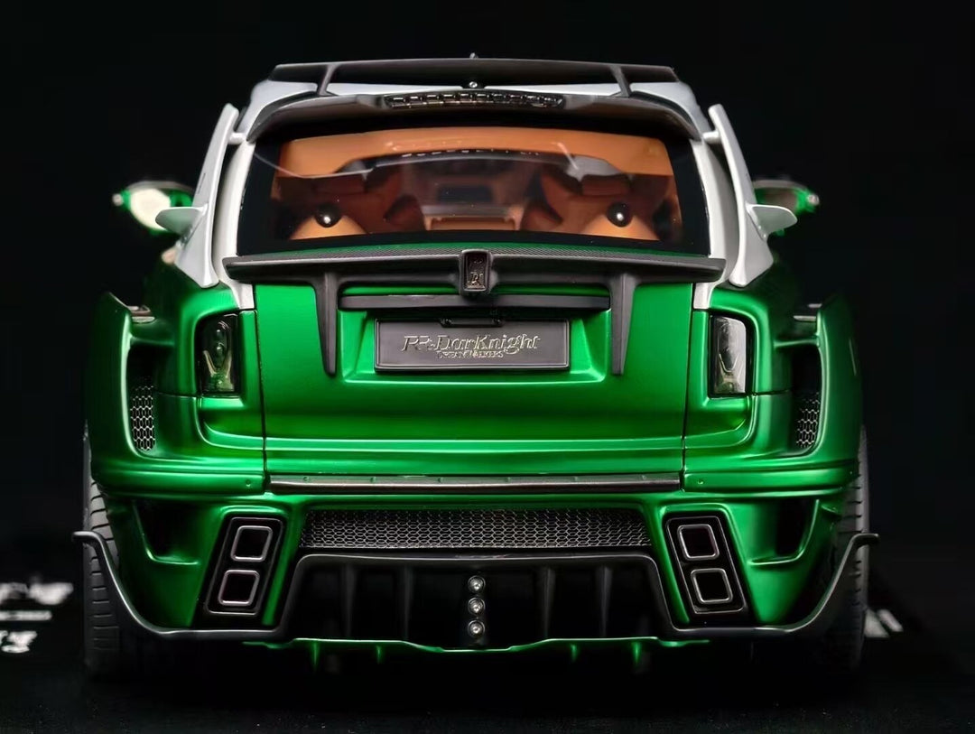 Rolls-Royce Cullinan Darknight D900 (Matt Green/White) [DreamWalkers] 1/18 scale
