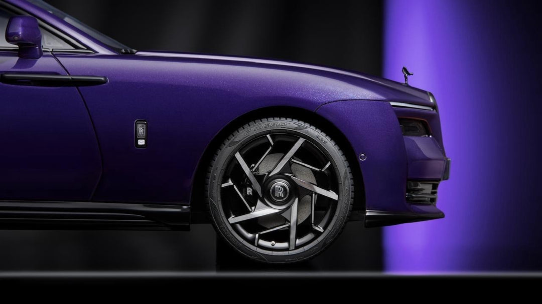 Rolls-Royce Spectre Black Badge [Fully opening + Lights] By: Amalgam 1:8 scale