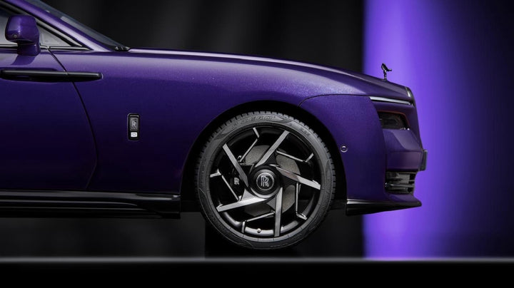 Rolls-Royce Spectre Black Badge [Fully opening + Lights] By: Amalgam 1:8 scale