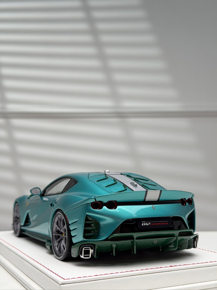 Ferrari 812 Competizione (Metallic Blue/ Silver) [Davis & Giovanni] 1:18 scale