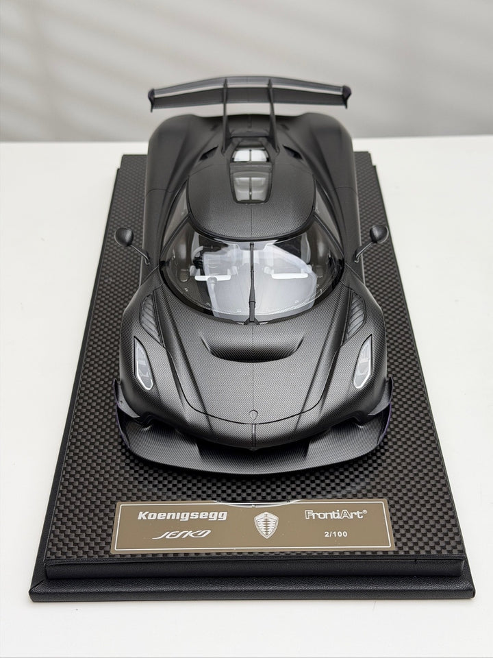 Koenigsegg Jesko (Full Exposed Carbon Fiber) [FrontiArt] 1/18 scale