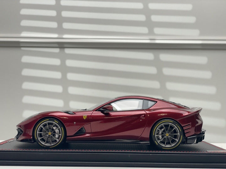 Ferrari 812 Competizione (Rosso Fiorano) [MR Collection] 1/18 scale