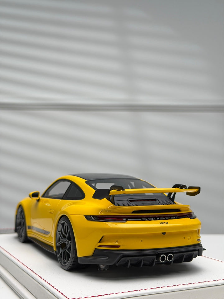 Porsche 911 GT3 (Racing Yellow) [Davis & Giovanni] 1/18 scale