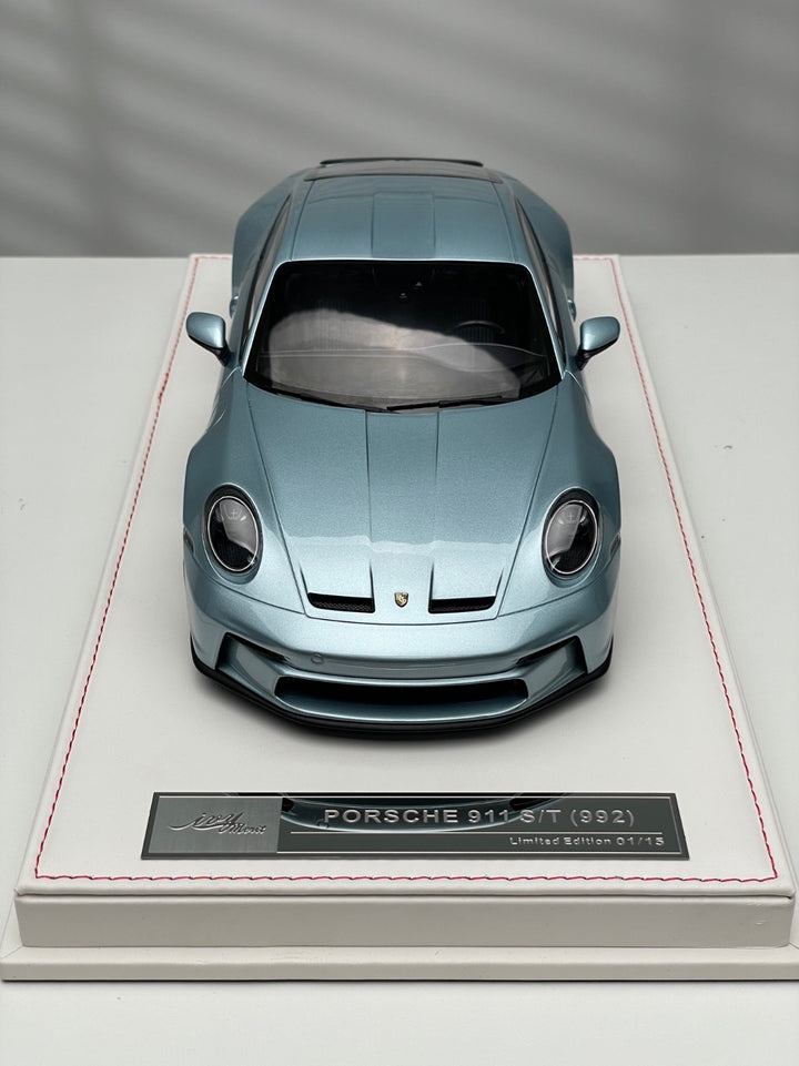 Porsche 911 S/T (Ice Blue/ Silver Rims) [Ivy Merit Model] 1/18 scale