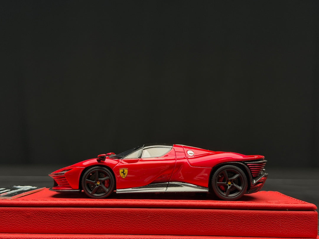 Ferrari Daytona SP3 Closed Roof (Rosso Corsa) [BBR Executive] 1:43 scale
