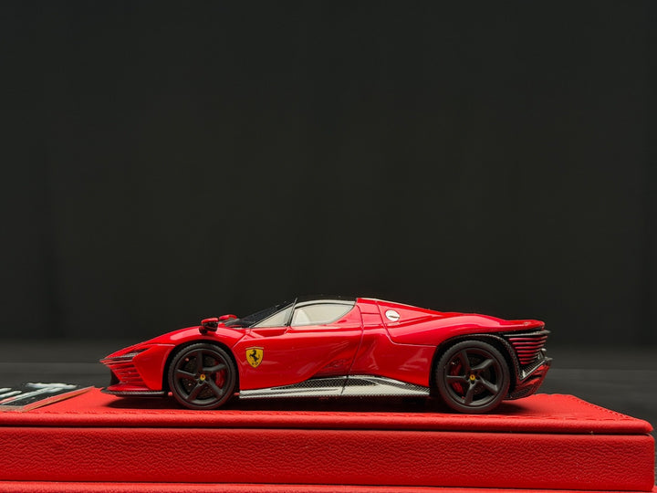 Ferrari Daytona SP3 Closed Roof (Rosso Corsa) [BBR Executive] 1:43 scale