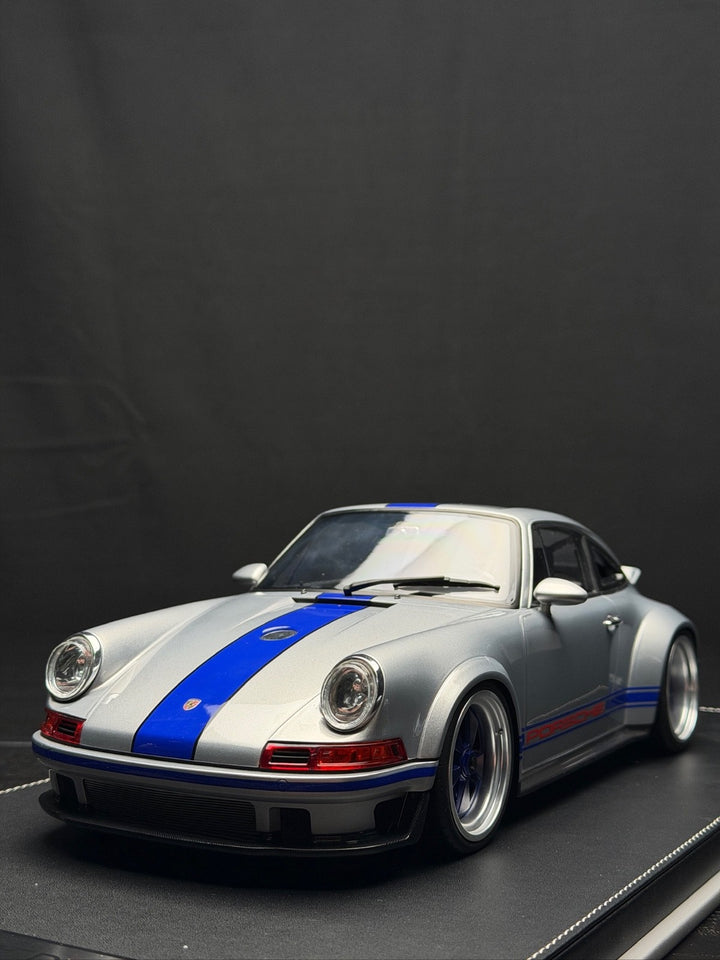 Porsche 911 Singer DLS (Silver/ Blue Stripe) [IVY Model] 1:12 scale