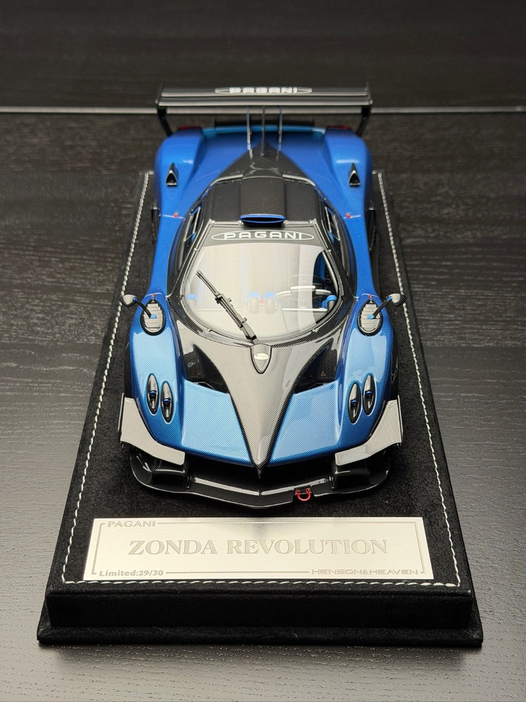 Pagani Zonda Revolution (Blue/ Carbon) [Henson&Heaven] 1/18 scale