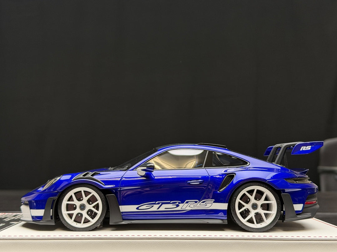 Porsche 911 GT3 RS (Blue/ White) [Davis & Giovanni] 1:18 scale