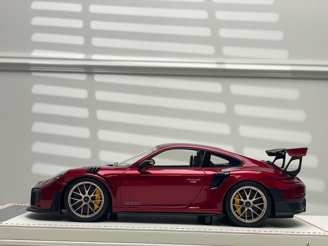 Porsche 911 GT2RS (Metallic Red) [Dino Model] 1/18 scale