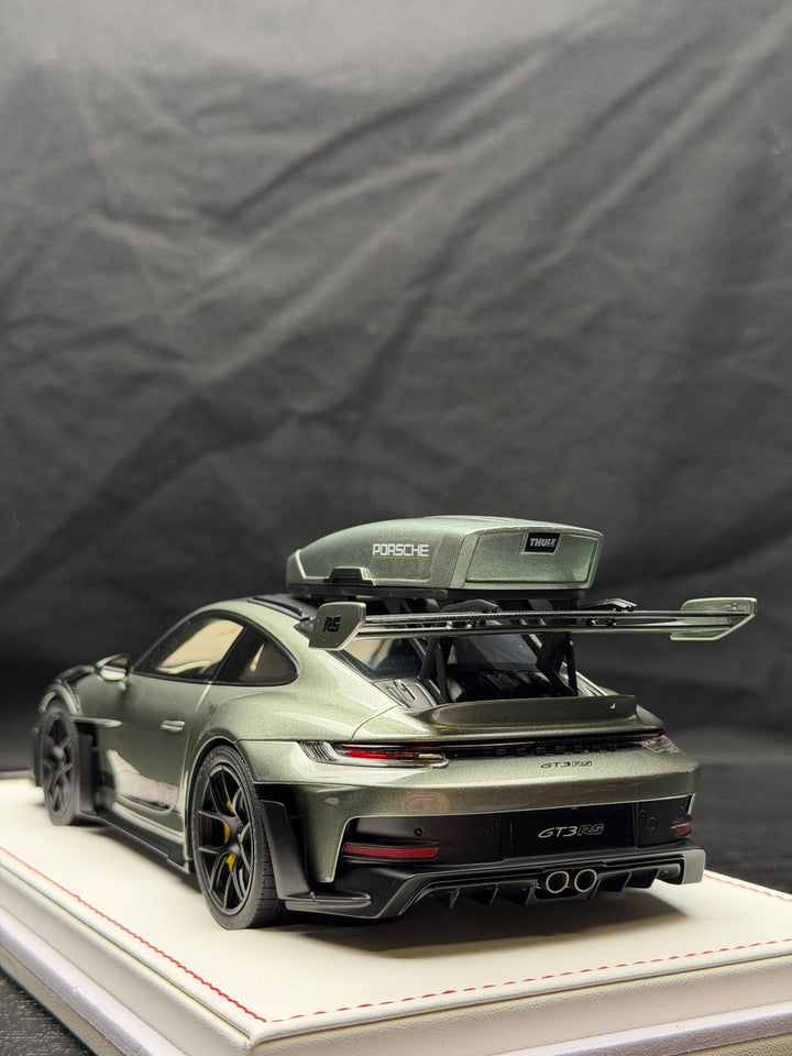Porsche 911 GT3 RS w/ Roof Rack (Urban Bamboo/ Black) [IVY Model] 1:18 scale