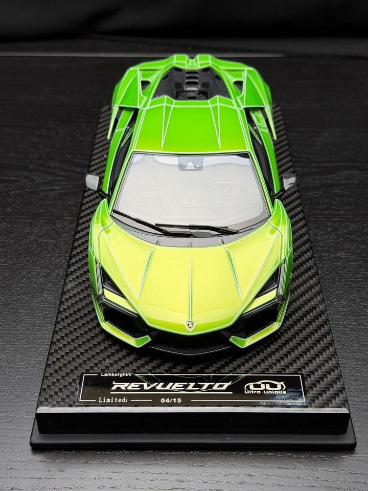Lamborghini Revuelto (Metallic Green) [Ultra Unique] 1/18 scale