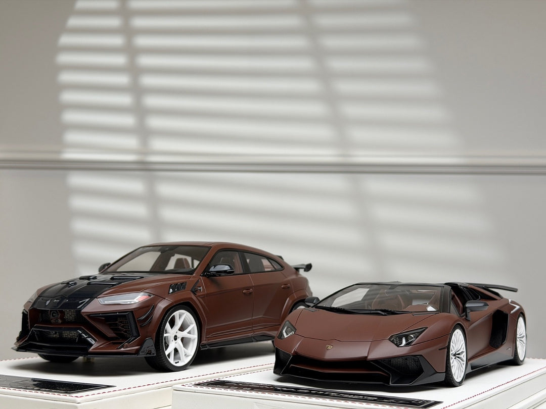 Lamborghini Aventador & Urus (Travis Scott) [Davis & Giovanni] 1:18 scale