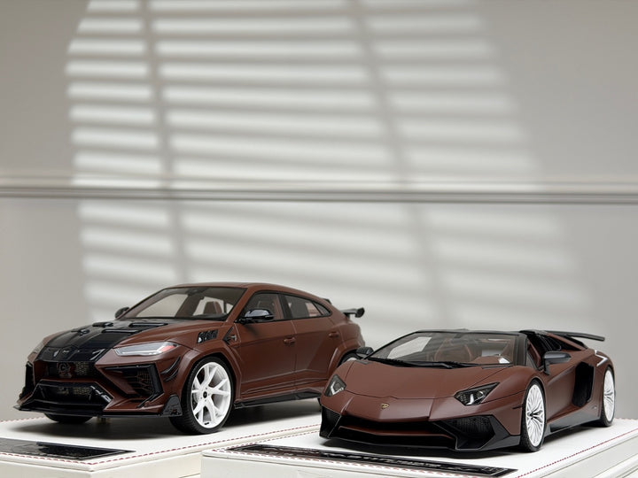 Lamborghini Aventador & Urus (Travis Scott) [Davis & Giovanni] 1:18 scale