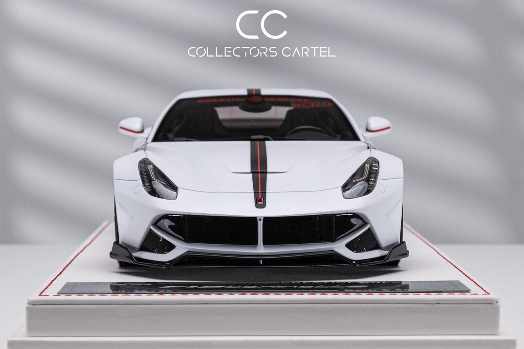 Ferrari F12 Berlinetta SVR (Pearl White) [Davis & Giovanni] 1/18 scale