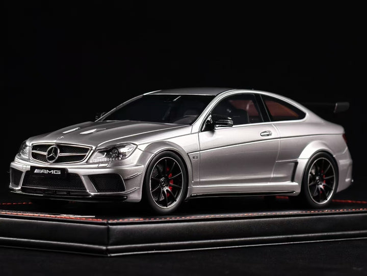 Mercedes-Benz AMG C63 Black Series (Silver) [Vehicle Art] 1/18 scale
